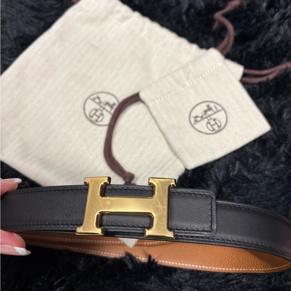 Black and Gold women’s Hermes reversible belt